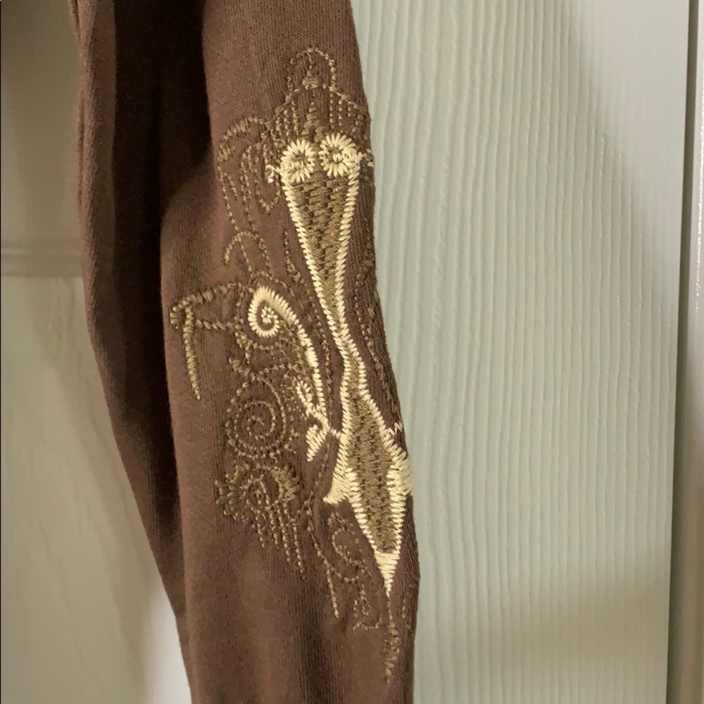 Aziz Embroidered Hoodie Sweatshirt - Picture 4 of 8
